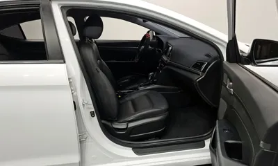 Hyundai Avante 2018, 92471 км, за 7089.41 USD - фото 11