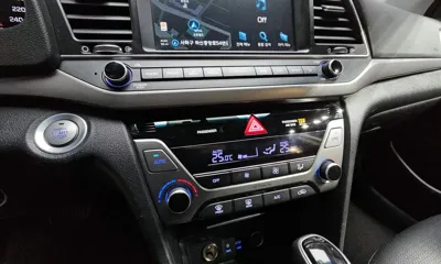 Hyundai Avante 2018, 92471 км, за 7089.41 USD - фото 15
