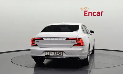 Volvo S90 2020, 67297 км, за 16245.2 USD - фото 4