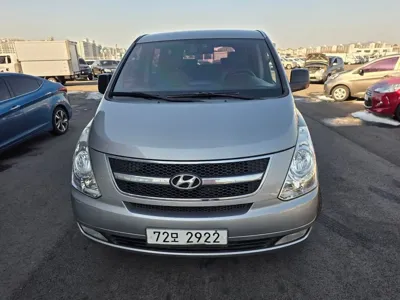 Hyundai Starex 2011, 200200 км, за 3770.39 USD