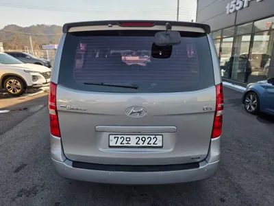 Hyundai Starex 2011, 200200 км, за 3770.39 USD