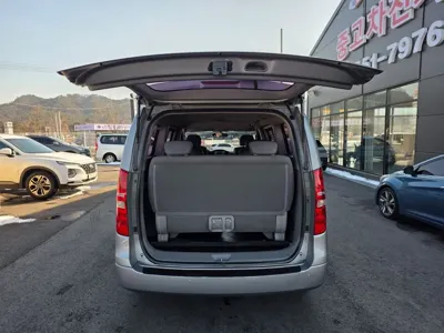 Hyundai Starex 2011, 200200 км, за 3753.32 USD - фото 19