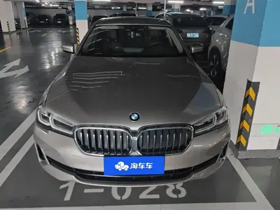 BMW 5 Series 2021, 52100 км, за 26997.68 USD