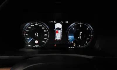 Volvo XC90 2019, 193461 км, за 16092.7 USD - фото 8
