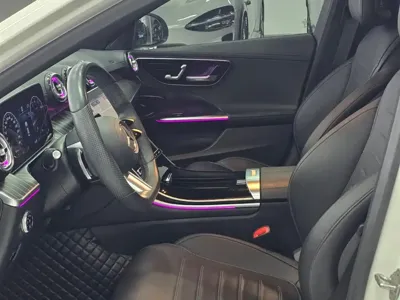 Mercedes-Benz C-Class 2022, 40000 км, за 20150.43 USD - фото 7