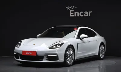 Porsche Panamera · 2018 год