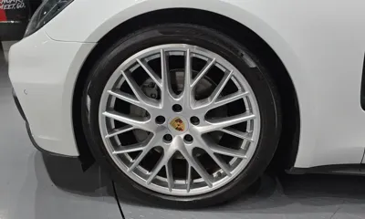 Porsche Panamera 2018, 68869 км, за 42710.15 USD