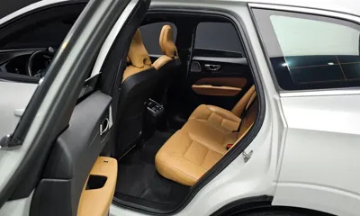 Volvo XC60 2022, 53663 км, за 28358.03 USD - фото 12