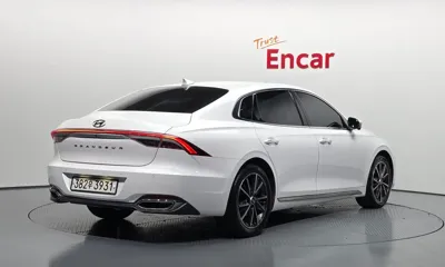 Hyundai Grandeur 2022, 125359 км, за 13128.53 USD