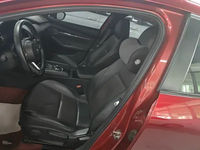 Mazda Mazda 3 Axela 2021, 80399 км, за 11557 USD - фото 18