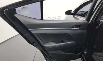 Hyundai Avante 2019, 102446 км, за 6163.84 USD - фото 25