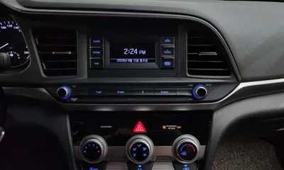 Hyundai Avante 2019, 102446 км, за 6163.84 USD - фото 31