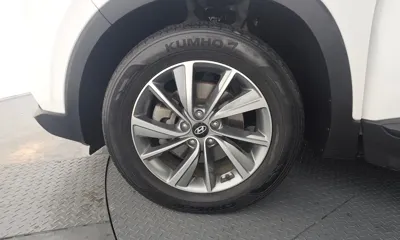 Hyundai Santafe 2019, 40428 км, за 14859.6 USD