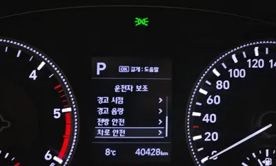 Hyundai Santafe 2019, 40428 км, за 14859.6 USD - фото 16