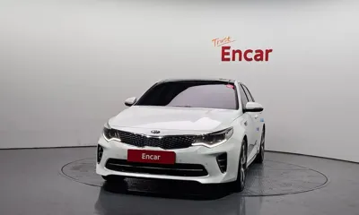 Kia K5 2017, 124599 км, за 7214.13 USD
