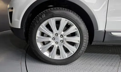 Land Rover Range Rover Evoque 2019, 41701 км, за 11700.17 USD