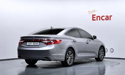 Hyundai Grandeur 2014, 168834 км, за 2644.11 USD