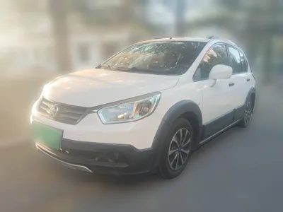 Venucia R50X · 2015 год