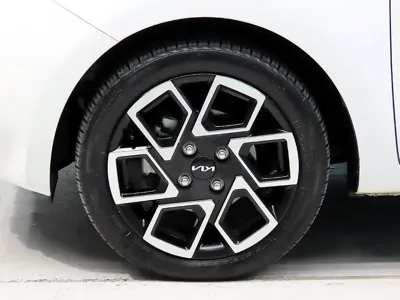Kia Ray 2023, 17109 км, за 10936.4 USD