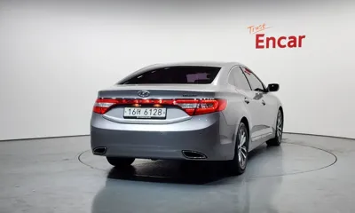 Hyundai Grandeur 2012, 77063 км, за 3767.85 USD