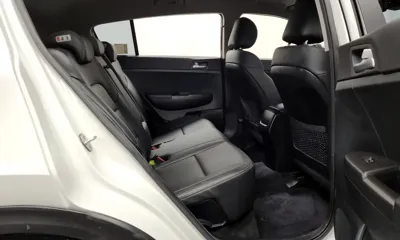 Kia Sportage 2019, 37139 км, за 9844.73 USD - фото 12