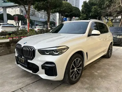 BMW X5 2023, 14000 км, за 58562.73 USD