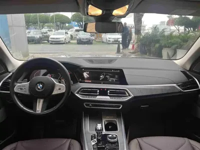 BMW X5 2023, 14000 км, за 58562.73 USD - фото 11