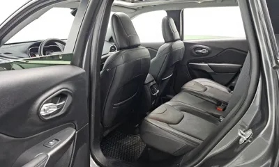 Jeep Cherokee 2021, 61748 км, за 11736.9 USD - фото 12