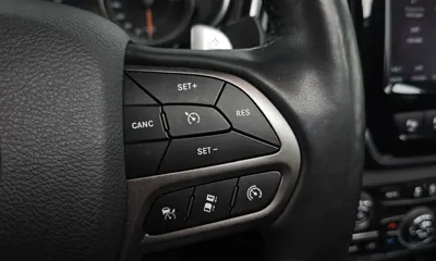 Jeep Cherokee 2021, 61748 км, за 11736.9 USD - фото 19
