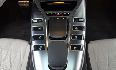 Mercedes-Benz AMG GT 2023, 13921 км, за 66419.2 USD - фото 20