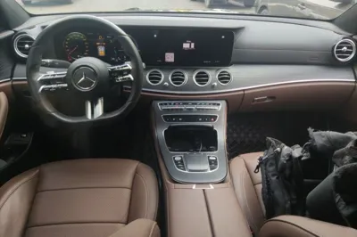 Mercedes-Benz E-Class 2021, 30099 км, за 35655 USD - фото 9