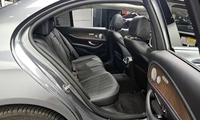Mercedes-Benz E-Class 2019, 43201 км, за 20981.33 USD - фото 12