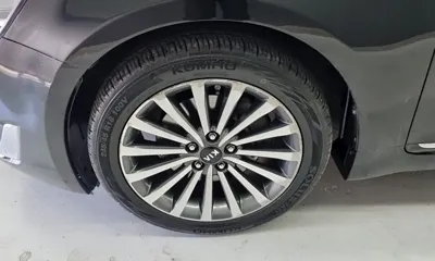 Kia K7 2015, 178821 км, за 3833.95 USD
