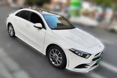 Mercedes-Benz A-Class 2019, 43900 км, за 16624 USD