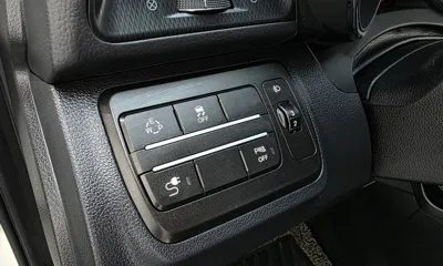 KG_Mobility_Ssangyong TIBOLI 2017, 42731 км, за 7220.69 USD - фото 27