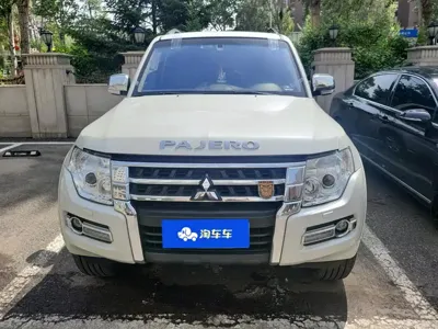 Mitsubishi Pajero (Import) 2018, 100100 км, за 17951.39 USD