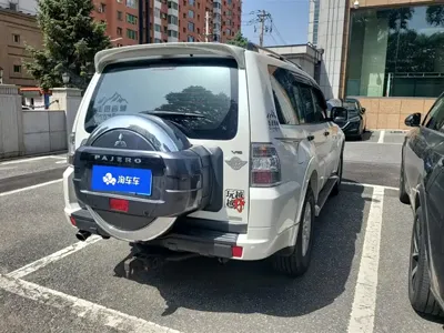 Mitsubishi Pajero (Import) 2018, 100100 км, за 17951.39 USD