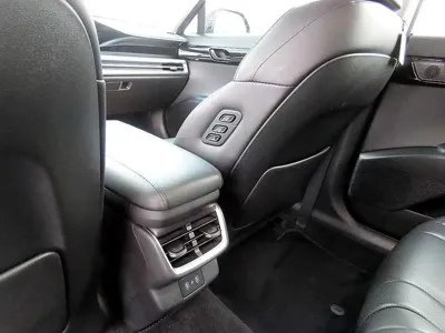 Hyundai Grandeur 2023, 52000 км, за 17935.38 USD - фото 15