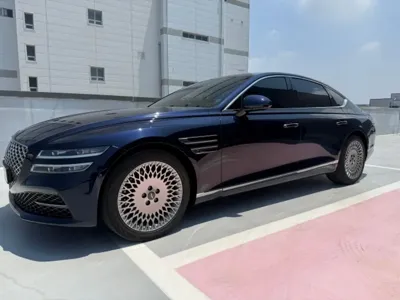 Genesis G80 2023, 28277 км, за 10569.81 USD