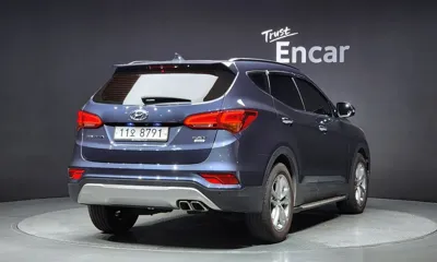 Hyundai Santafe 2016, 106461 км, за 9196 USD