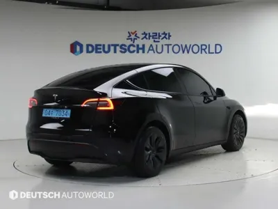 Tesla Model Y 2024, 45154 км, за 27504.27 USD