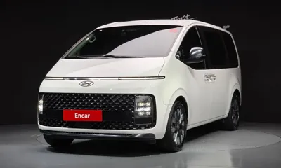 Hyundai Staria · 2023 год