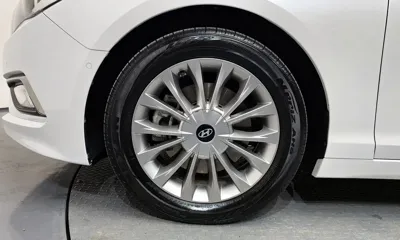 Hyundai Sonata 2015, 93871 км, за 7930.83 USD