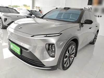 Nio ES8 · 2023 год