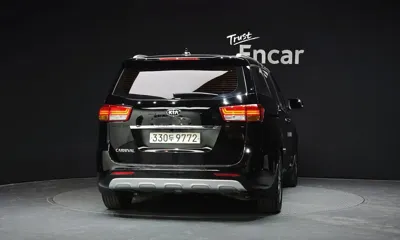 Kia Canival 2018, 195442 км, за 5021.47 USD