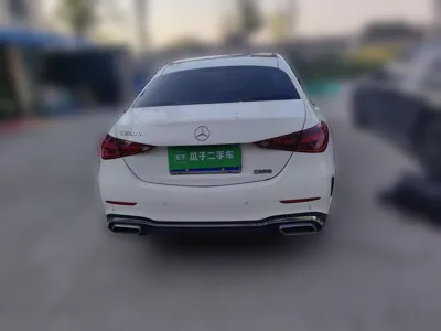 Mercedes-Benz C-Class 2022, 49600 км, за 28621 USD
