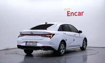 Hyundai Avante 2021, 26612 км, за 12165.93 USD