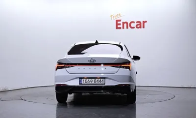 Hyundai Avante 2021, 26612 км, за 12165.93 USD