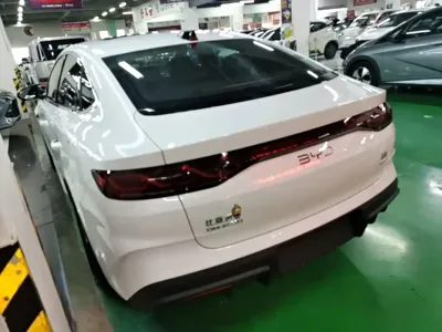 BYD Qin L 2025, 7100 км, за 12398.39 USD