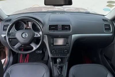 Skoda Yeti 2014, 88500 км, за 8111 USD